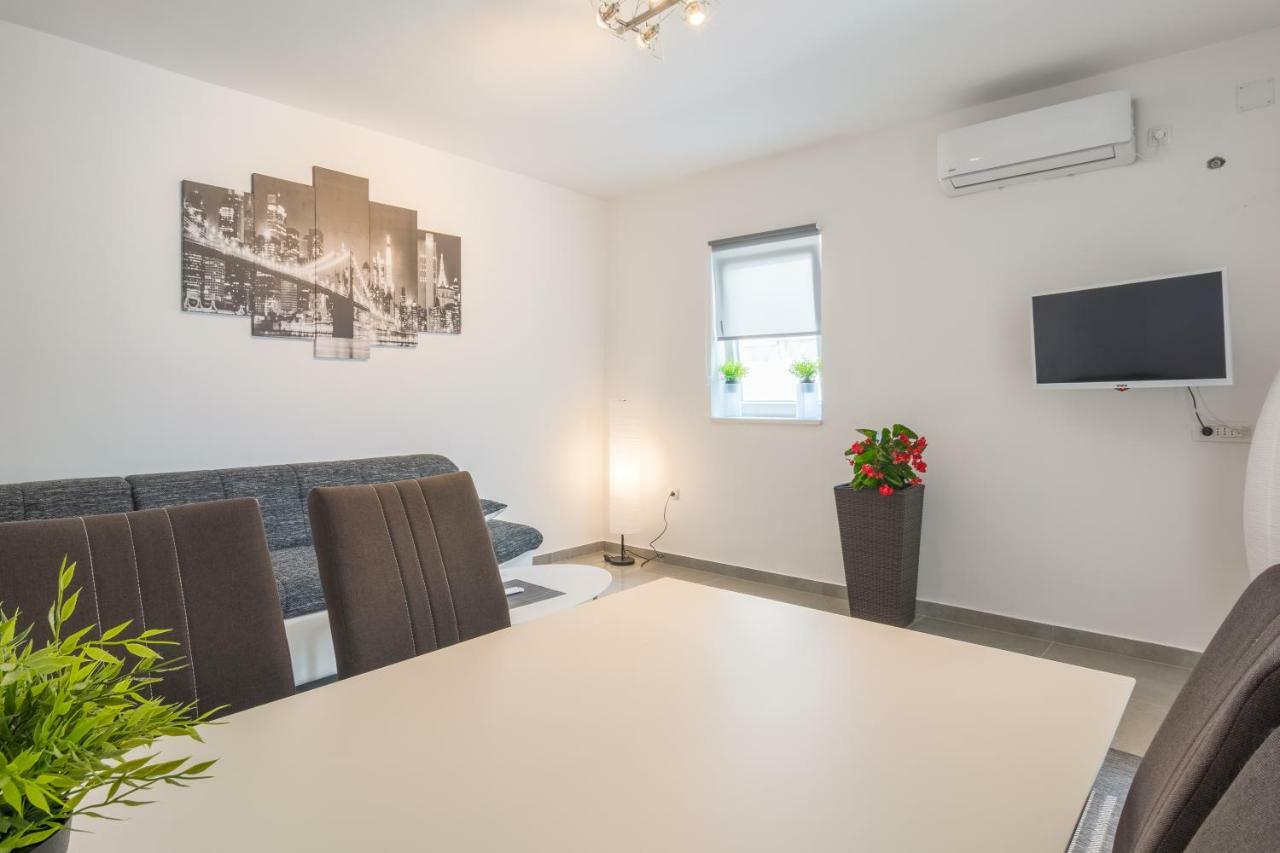 Luxury Apartment Melissa Vodice Buitenkant foto